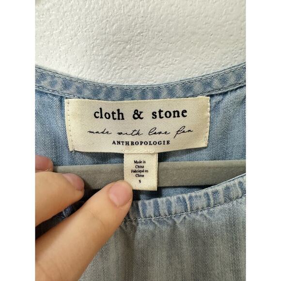 Cloth & Stone Anthropologie Sz Small Light Blue Chambray Denim Tank Button Side - Picture 3 of 6